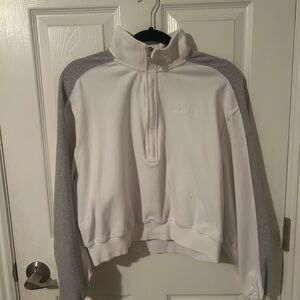 P'tula White and Gray Quarter-Zip Cropped Pullover